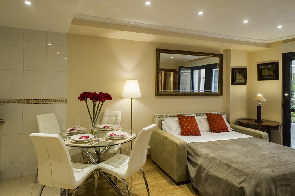 Rent Apartments Salamanca Cervantes 47 Zewnętrze zdjęcie